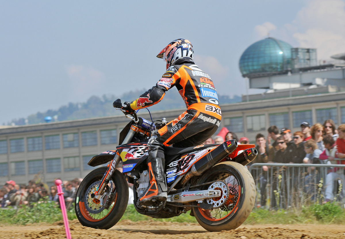 Akrapovič silencer &quot;Evolution Line&quot;