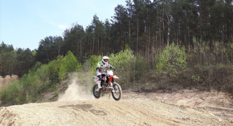 Barbara tor motocross