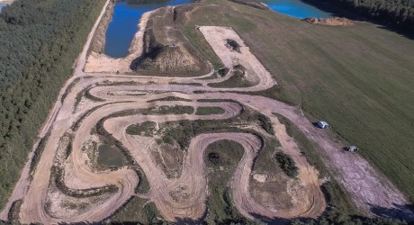 Przybyszowy tor motocross
